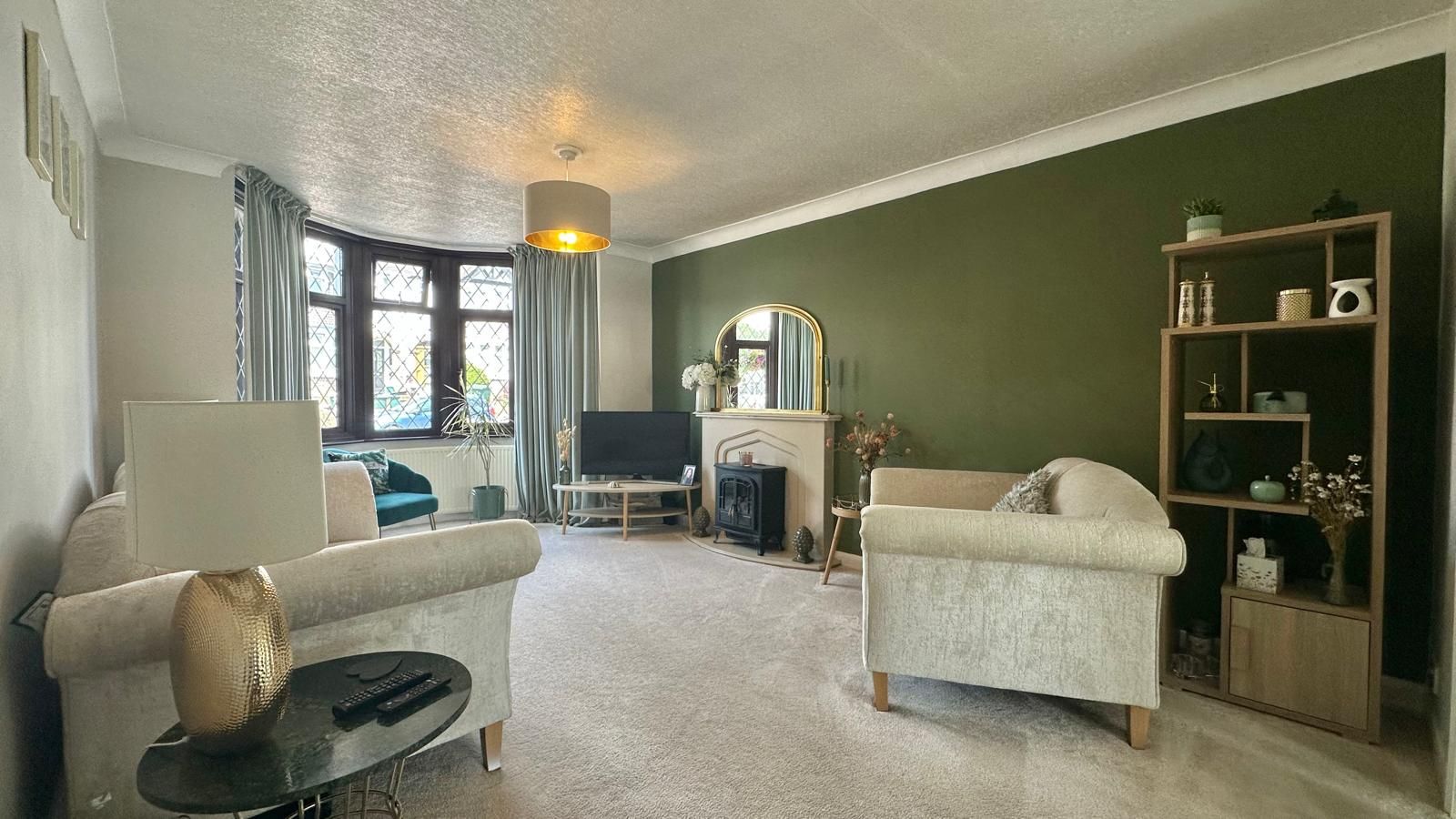 3 bedroom end terraced house For Sale in Coventry - Photograph 9.