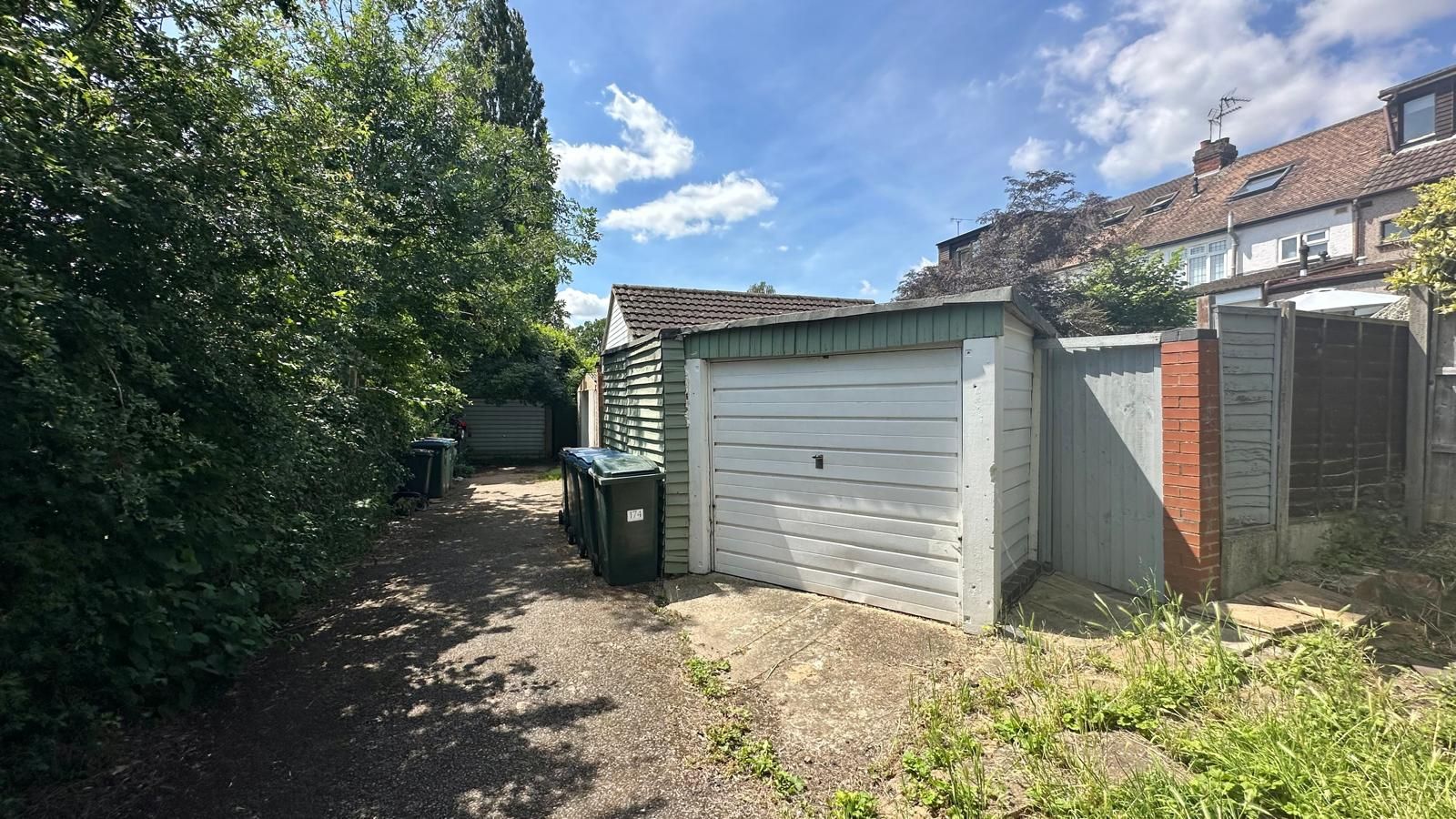 3 bedroom end terraced house For Sale in Coventry - Photograph 28.