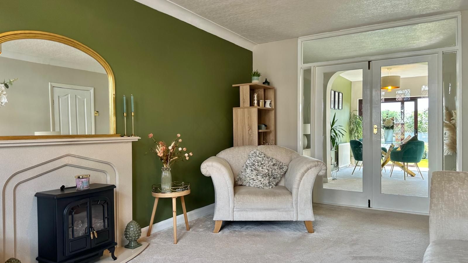 3 bedroom end terraced house For Sale in Coventry - Photograph 8.