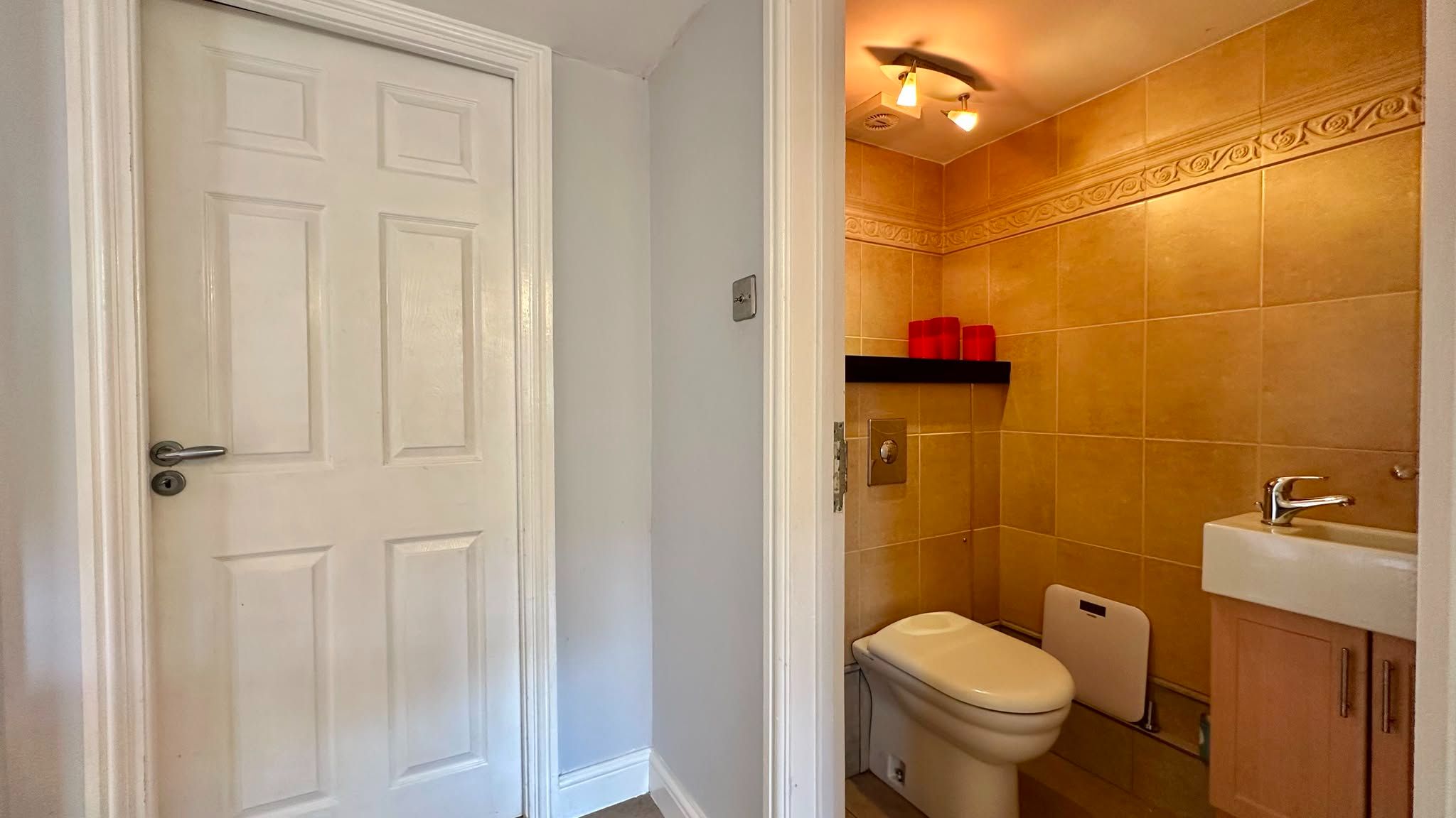 3 bedroom link detached house For Sale in Coventry - Photograph 8.