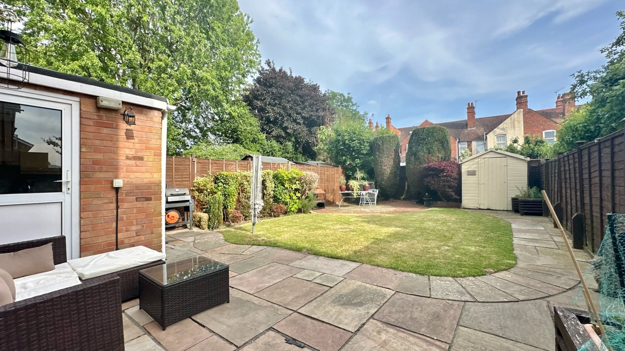 3 bedroom link detached house For Sale in Coventry - Photograph 2.