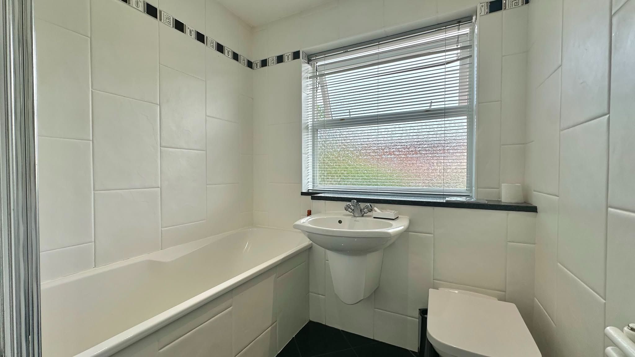 3 bedroom link detached house For Sale in Coventry - Photograph 17.