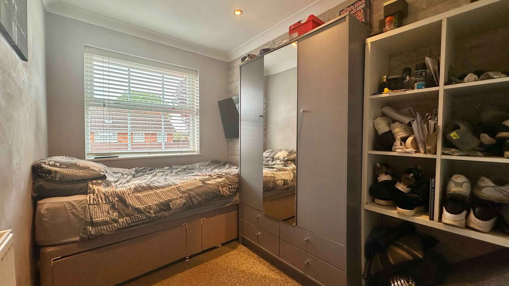 3 bedroom link detached house For Sale in Coventry - Photograph 16.