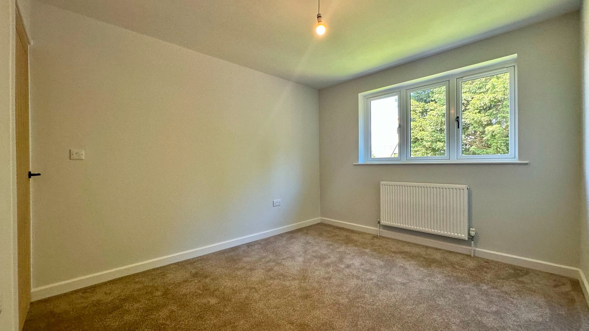 3 bedroom semi-detached house For Sale in Coventry - Photograph 15.
