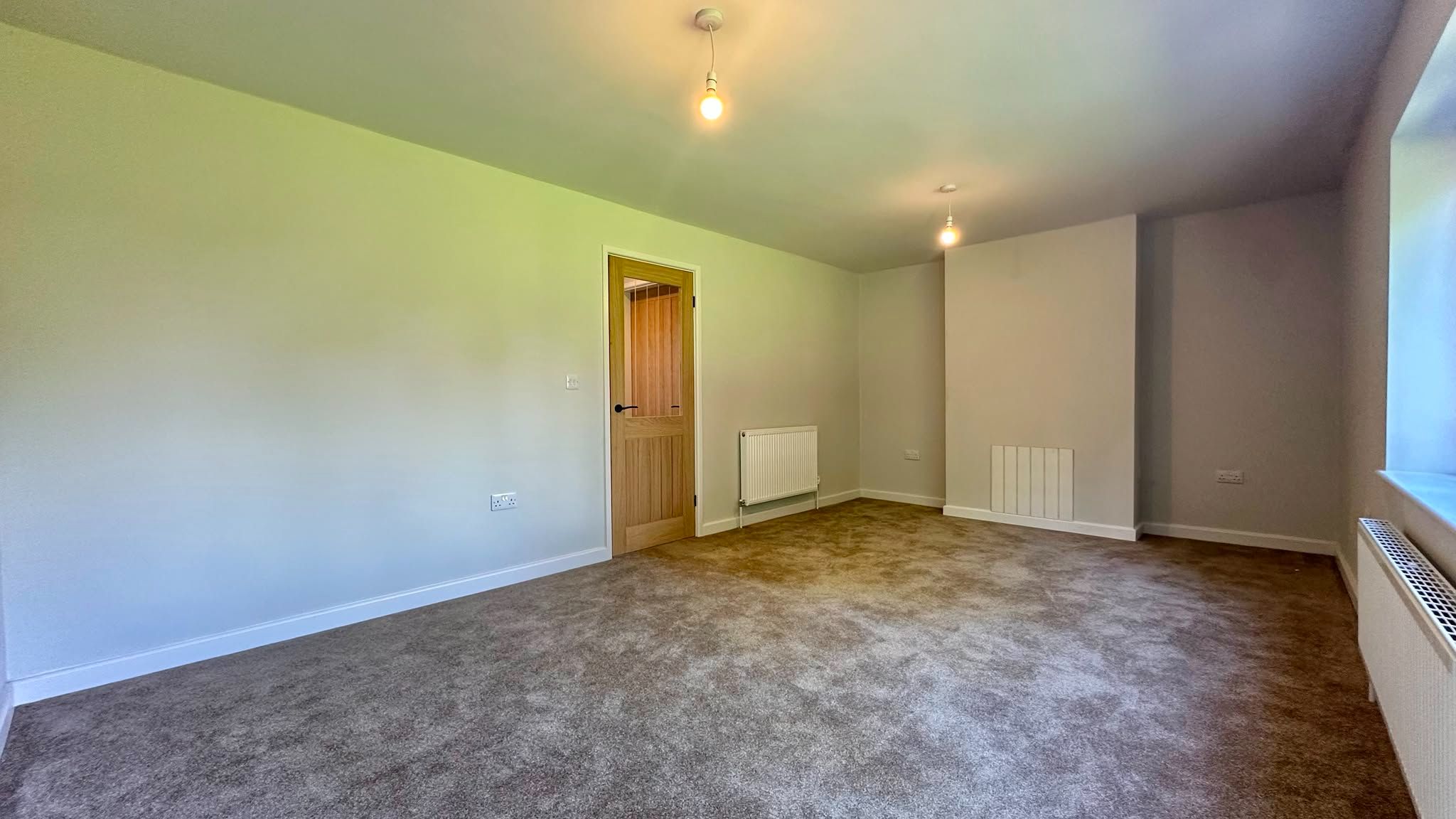 3 bedroom semi-detached house For Sale in Coventry - Photograph 8.