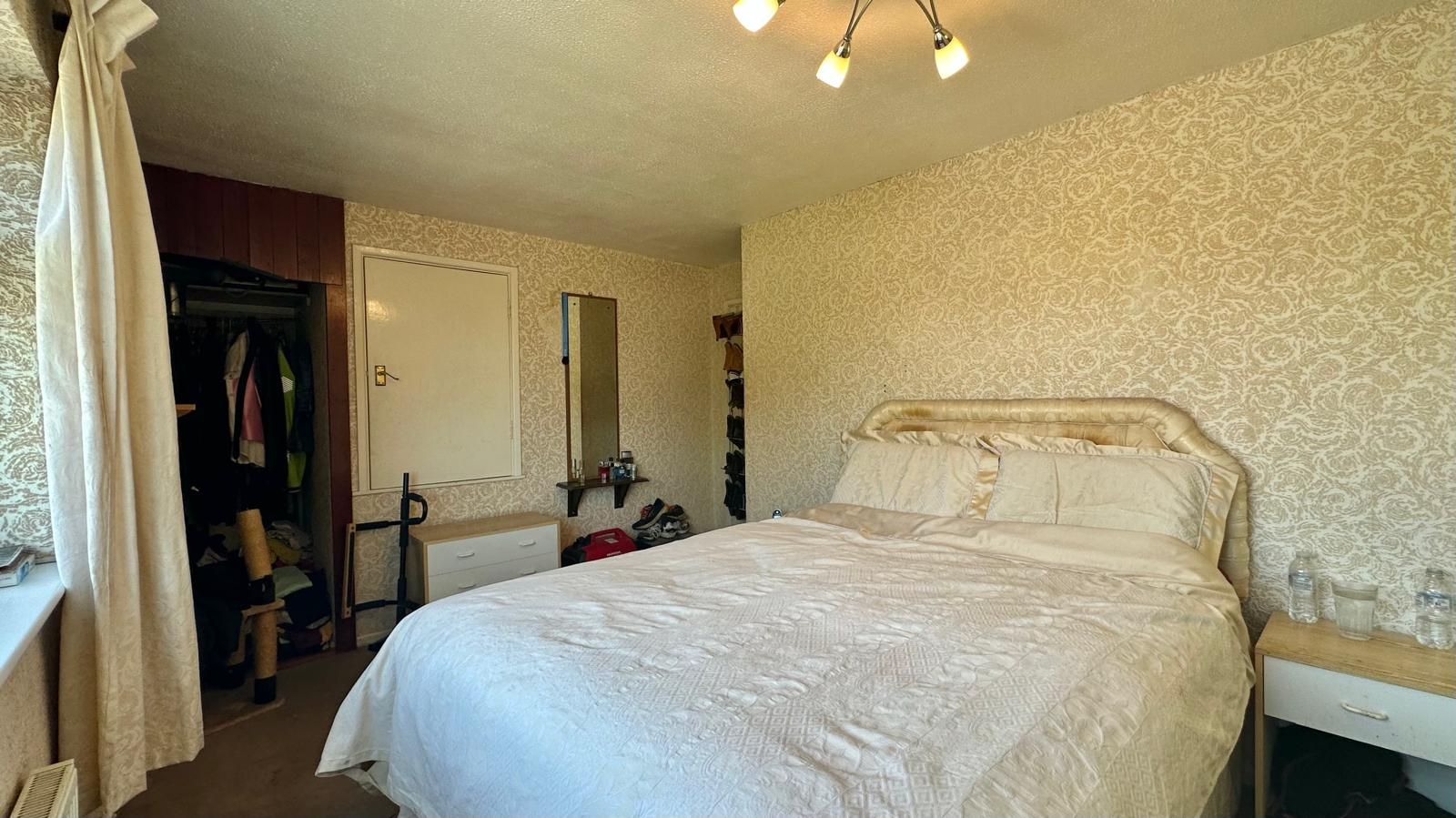 2 bedroom semi-detached house For Sale in Coventry - Photograph 10.