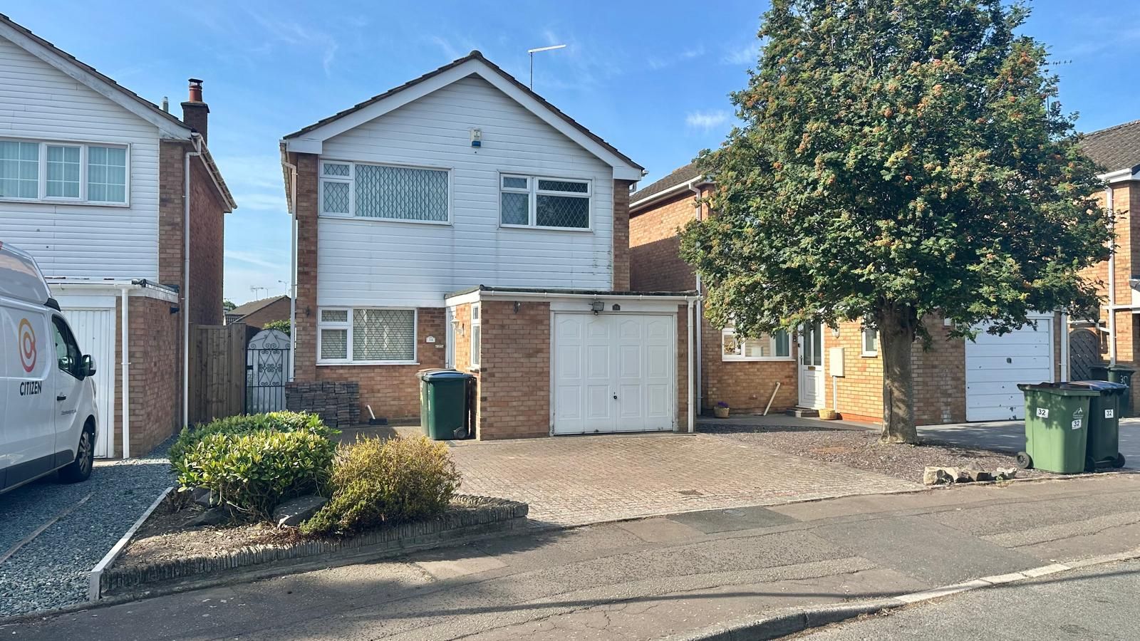 3 bedroom detached house For Sale in Coventry - Photograph 1.
