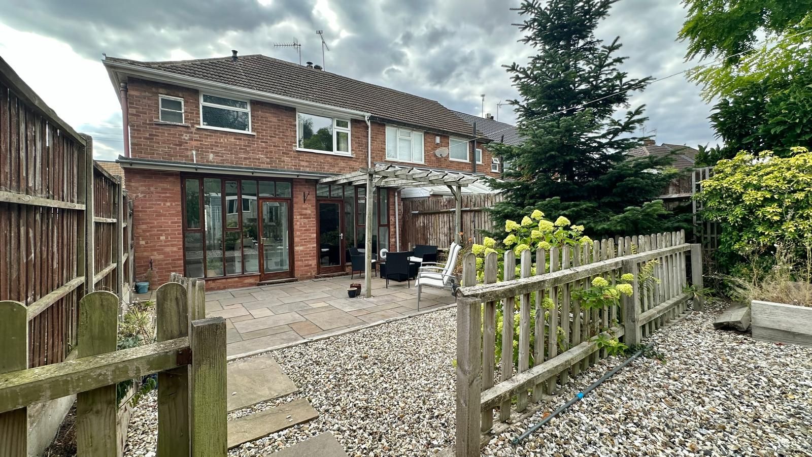 3 bedroom end terraced house For Sale in Coventry - Photograph 22.