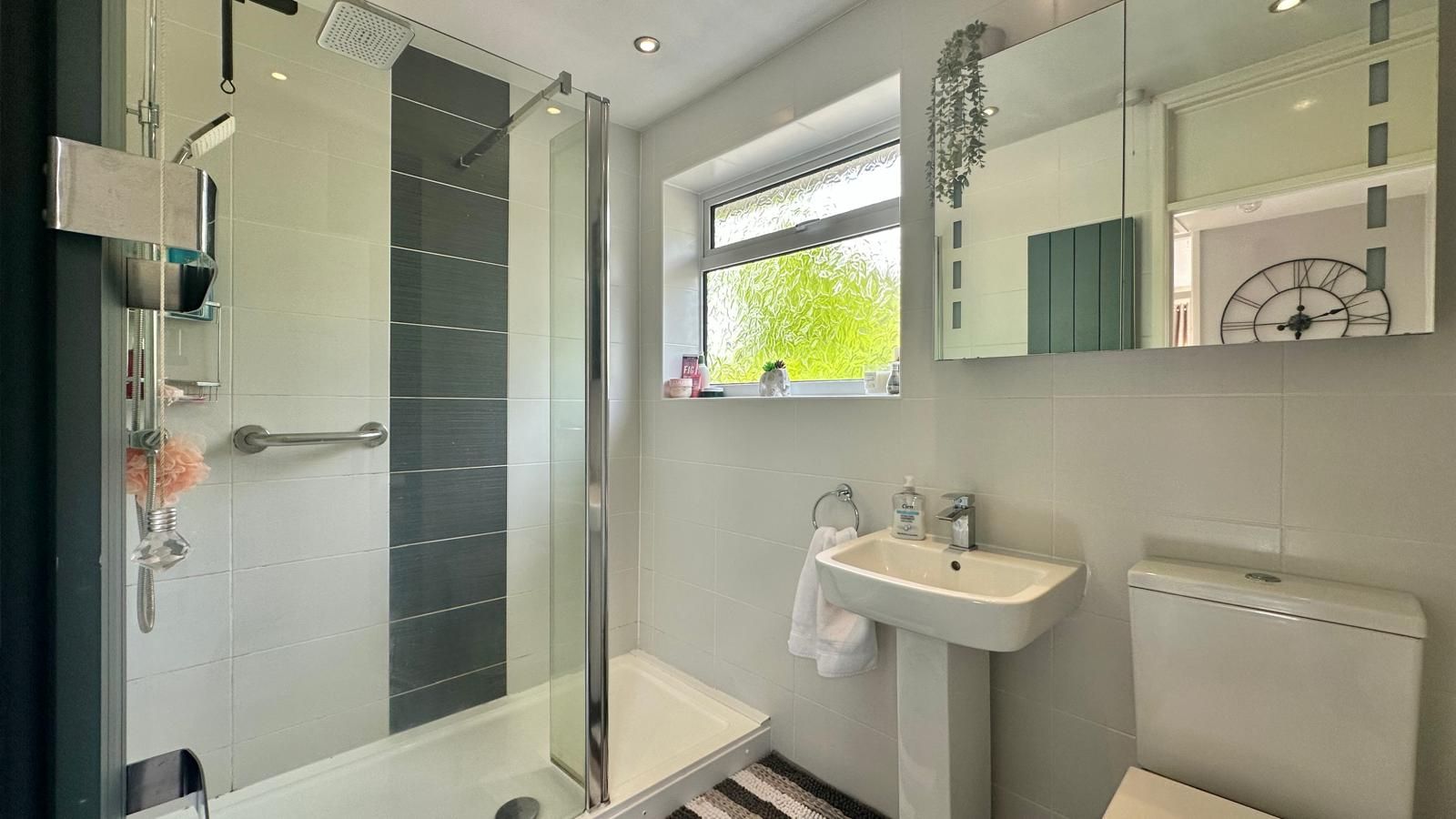 3 bedroom end terraced house For Sale in Coventry - Photograph 18.