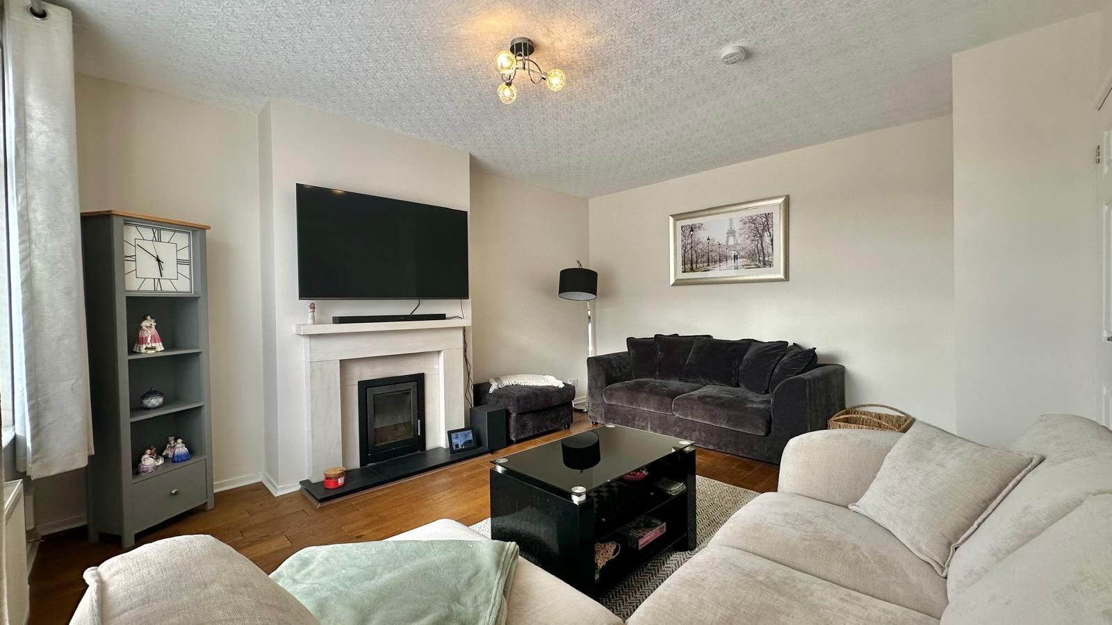 3 bedroom end terraced house For Sale in Coventry - Photograph 9.