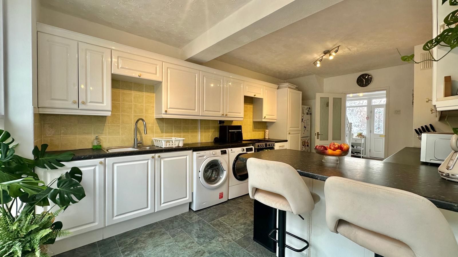 3 bedroom end terraced house For Sale in Coventry - Photograph 6.