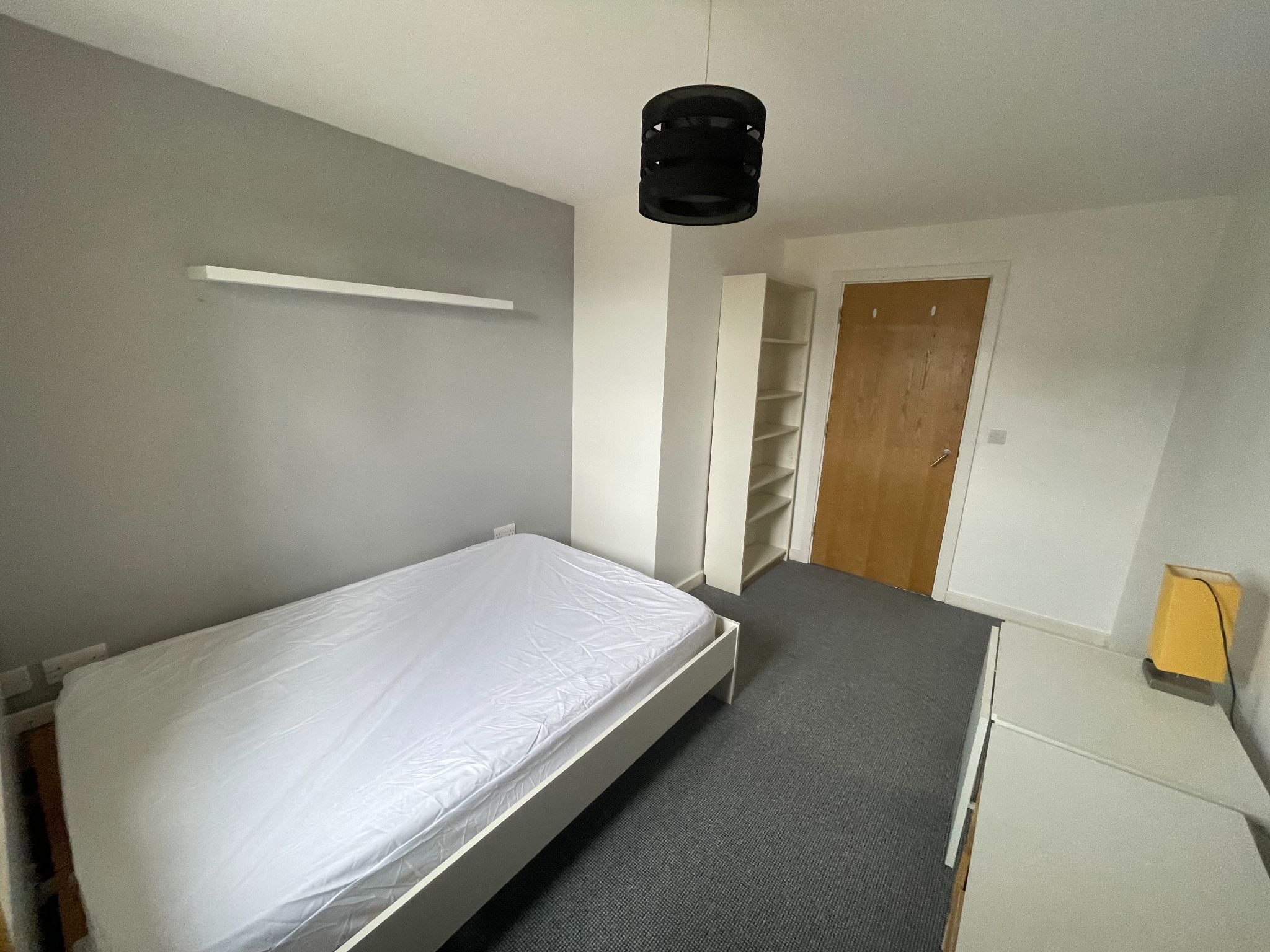 2 bedroom apartment flat/apartment Let in Coventry - Photograph 8.
