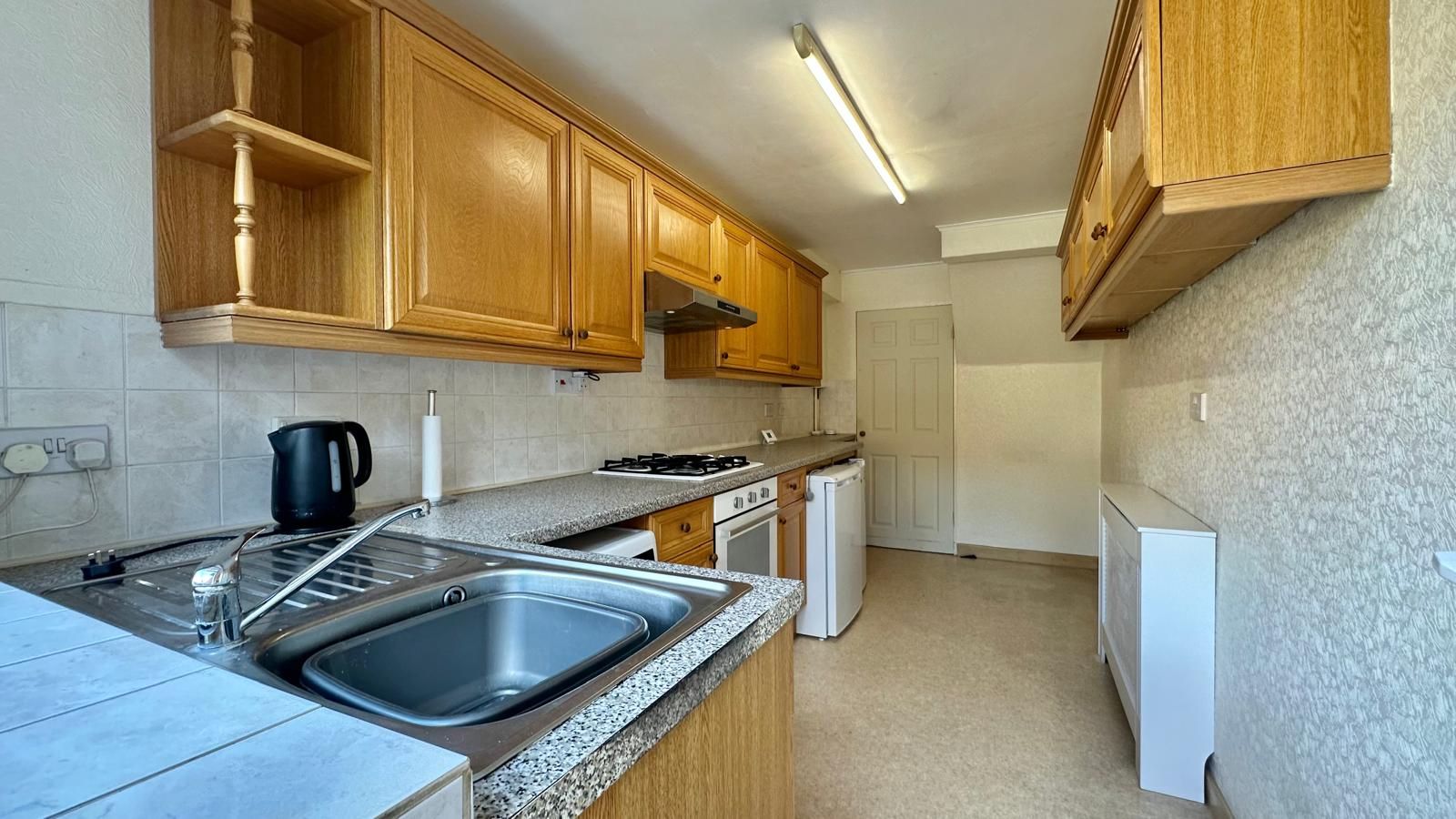 3 bedroom mid terraced house For Sale in Coventry - Photograph 8.