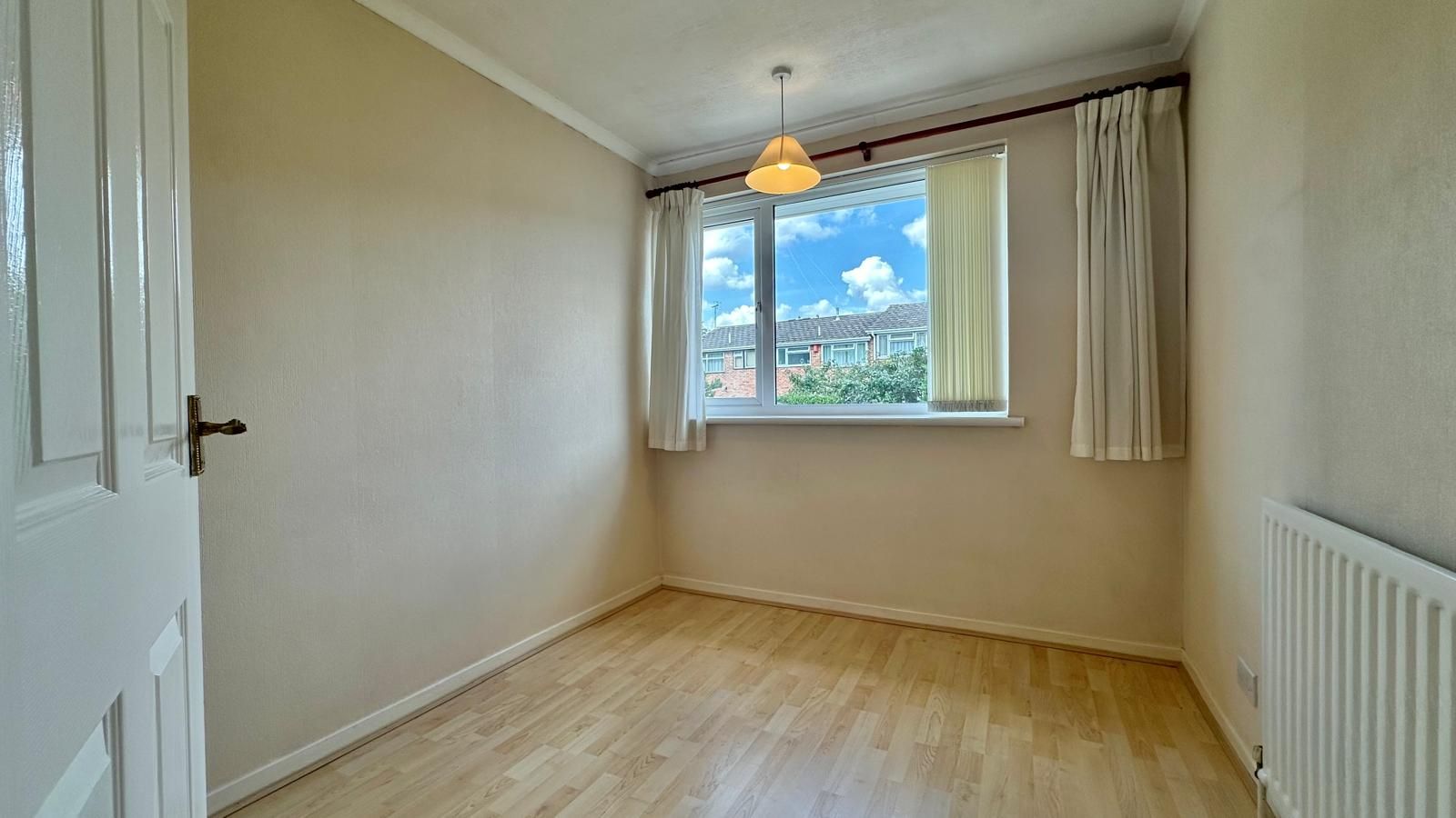3 bedroom mid terraced house For Sale in Coventry - Photograph 14.