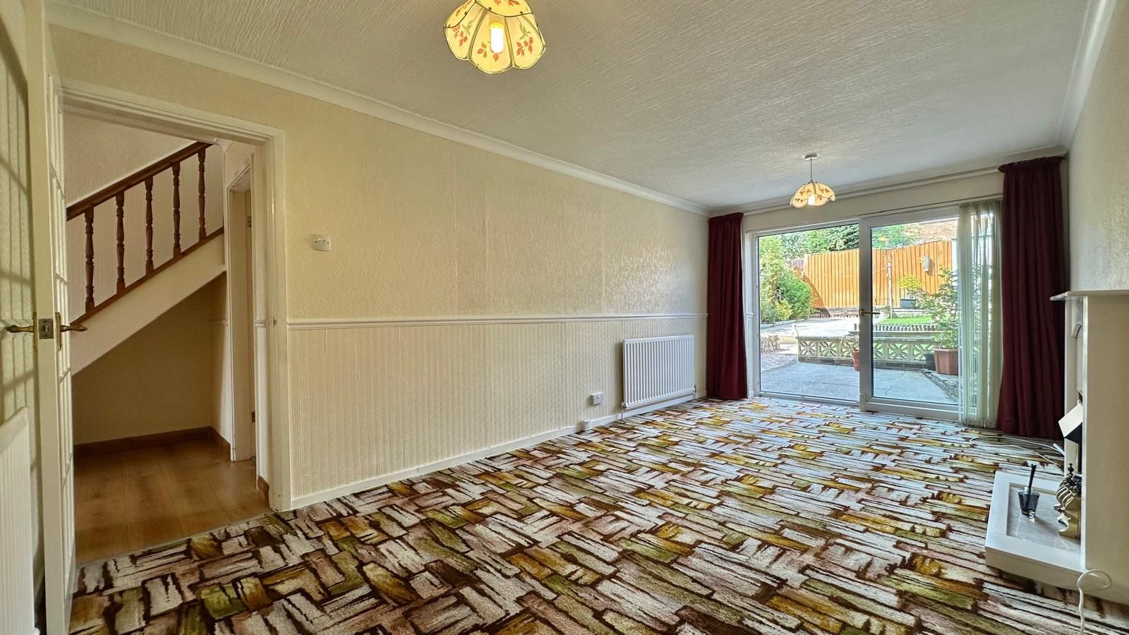 3 bedroom mid terraced house For Sale in Coventry - Photograph 4.