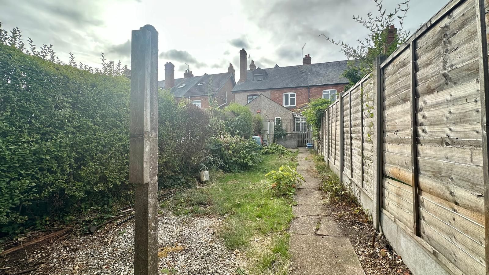 3 bedroom mid terraced house For Sale in Coventry - Photograph 20.
