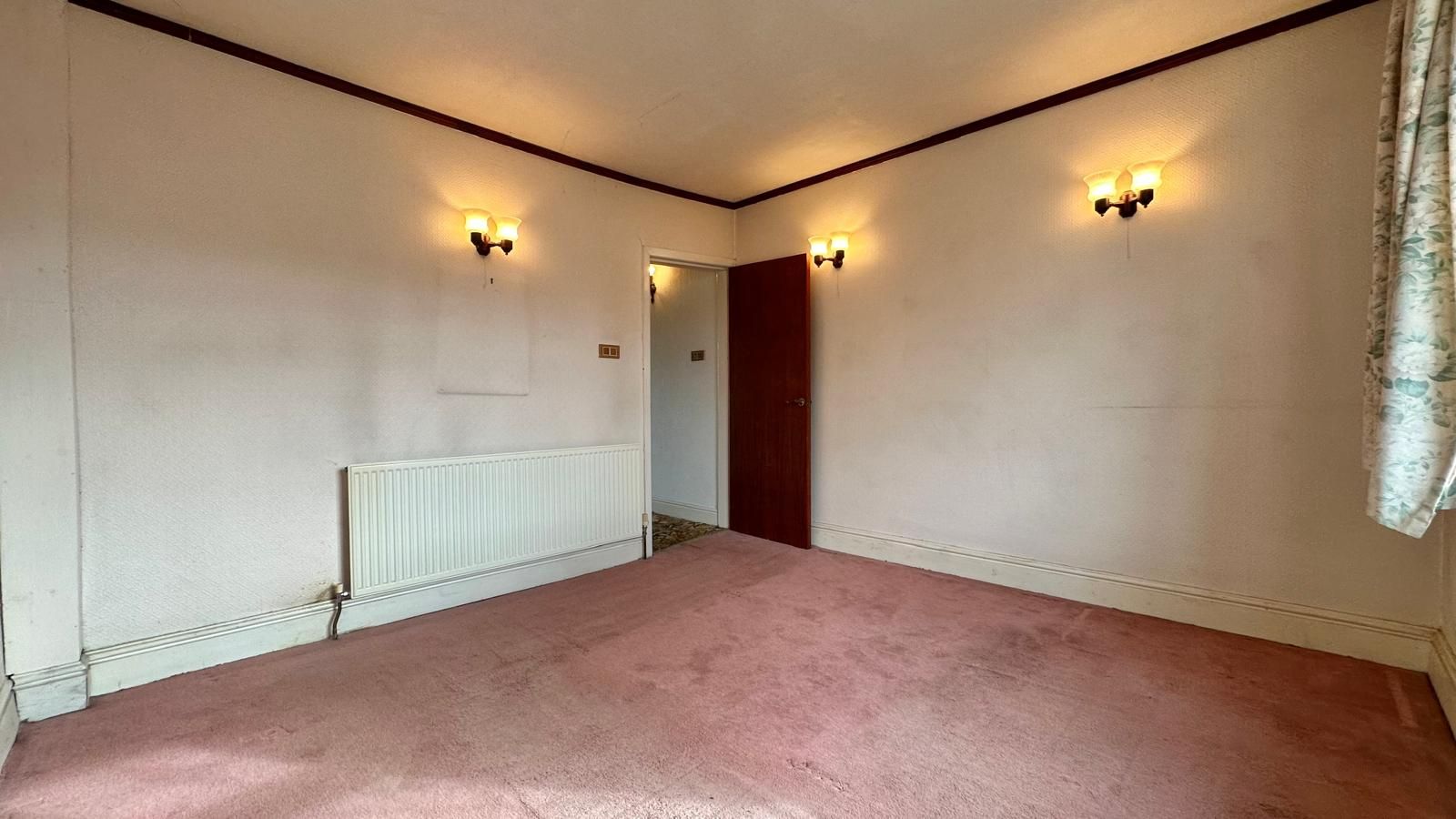 3 bedroom mid terraced house For Sale in Coventry - Photograph 10.