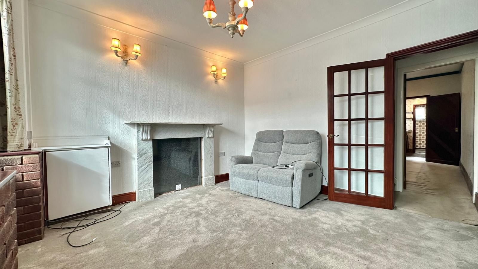 3 bedroom mid terraced house For Sale in Coventry - Property photograph.