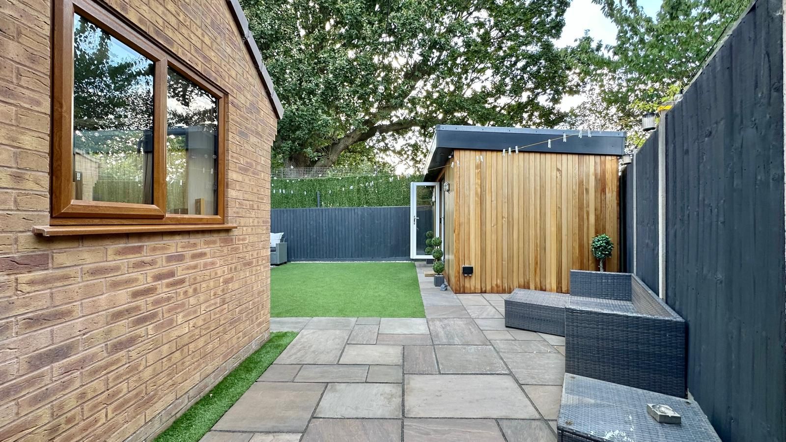 4 bedroom semi-detached house For Sale in Coventry - Photograph 32.