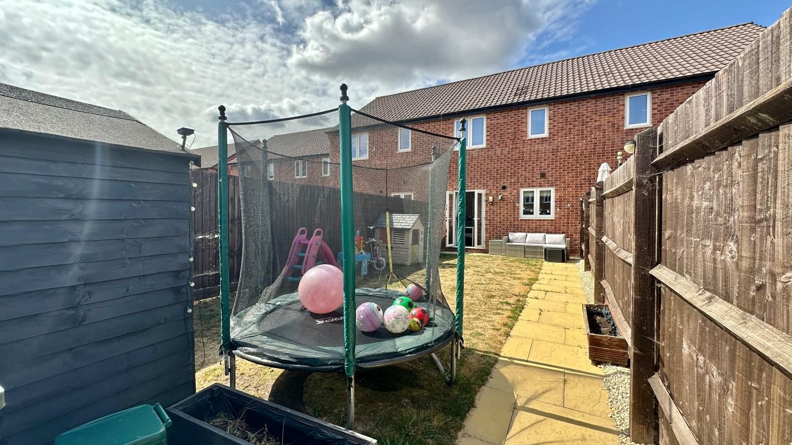 3 bedroom mid terraced house For Sale in Coventry - Photograph 22.