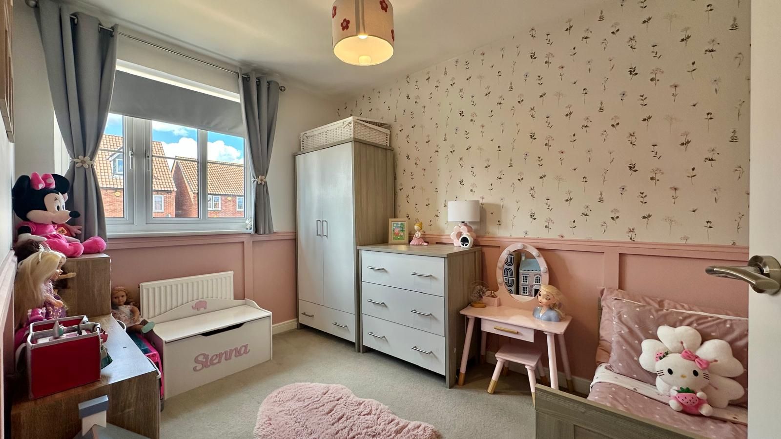 3 bedroom mid terraced house For Sale in Coventry - Photograph 14.