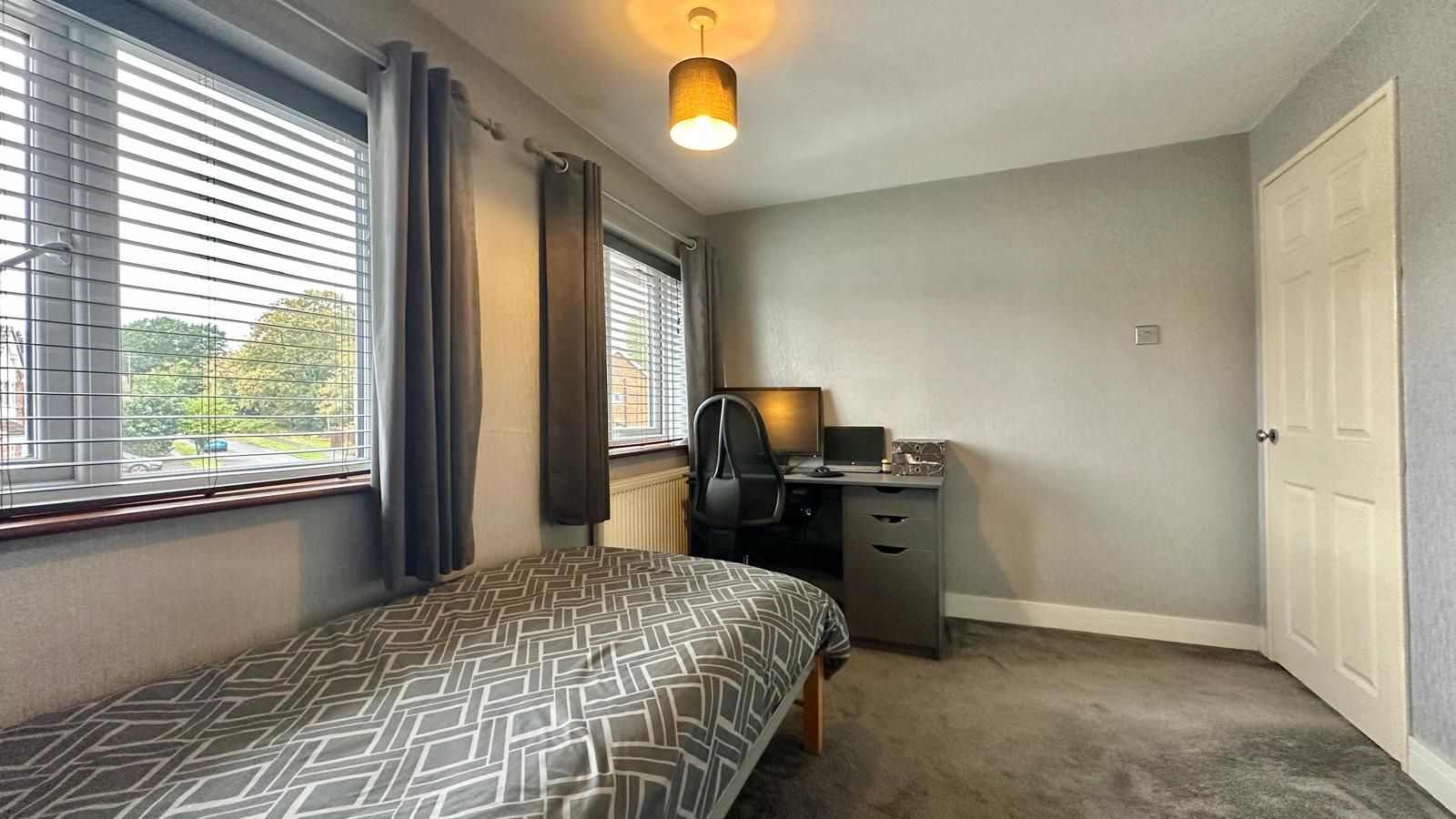 3 bedroom semi-detached house For Sale in Coventry - Photograph 28.