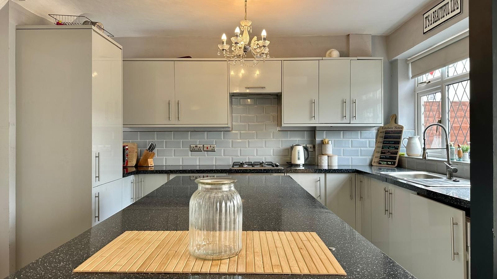 3 bedroom semi-detached house For Sale in Coventry - Photograph 7.