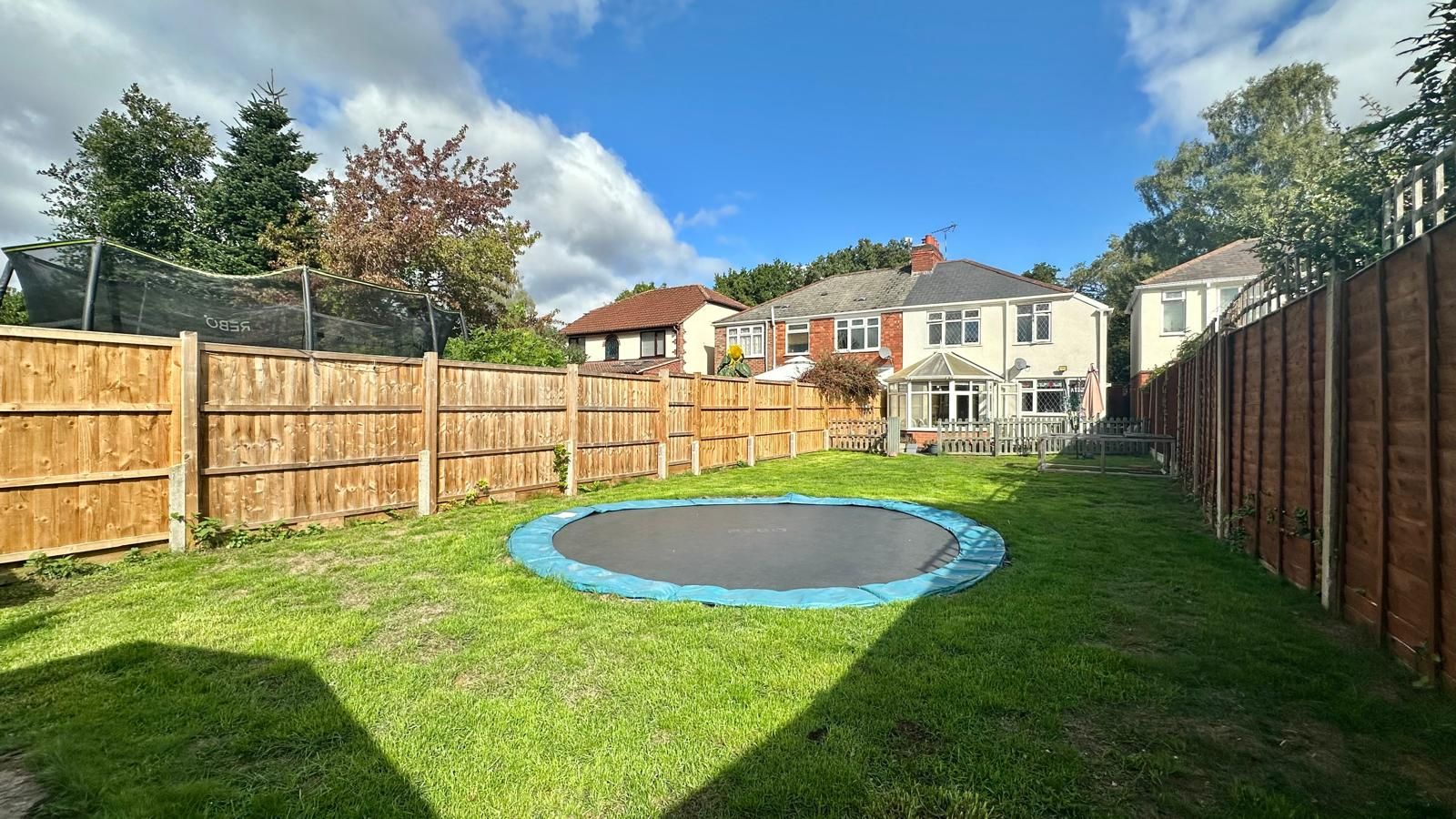 3 bedroom semi-detached house For Sale in Coventry - Photograph 23.