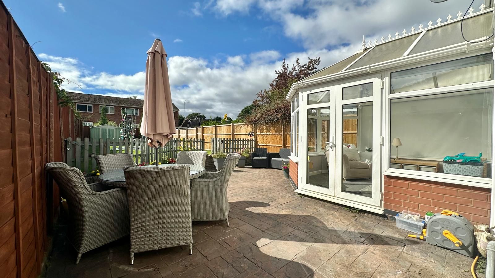 3 bedroom semi-detached house For Sale in Coventry - Photograph 21.