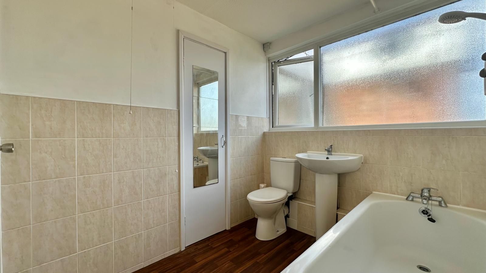 2 bedroom apartment flat/apartment To Let in Coventry - Photograph 8.