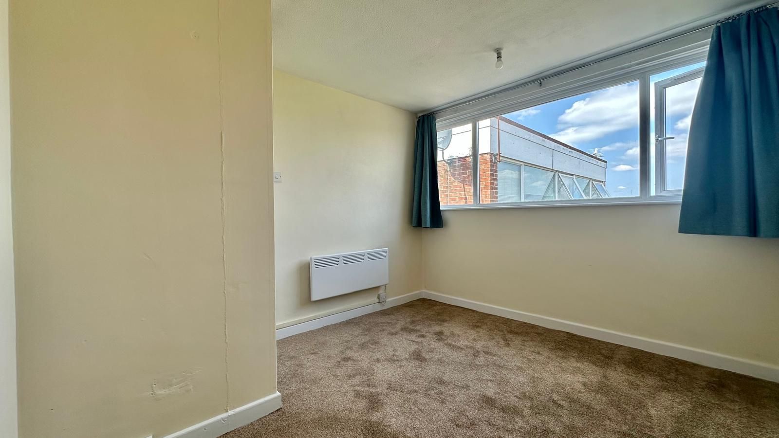 2 bedroom apartment flat/apartment To Let in Coventry - Photograph 10.