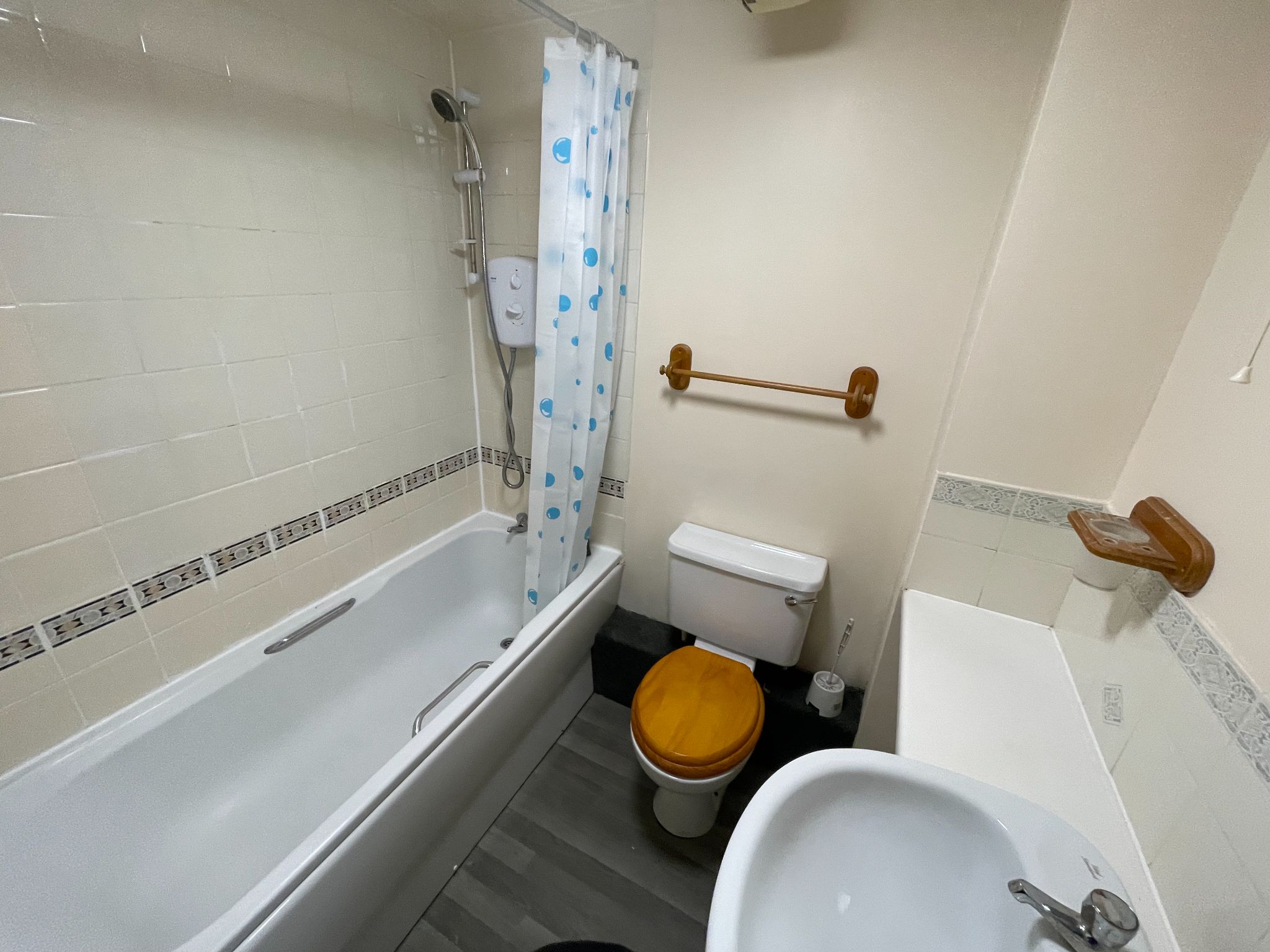 1 bedroom apartment flat/apartment To Let in Coventry - Photograph 5.