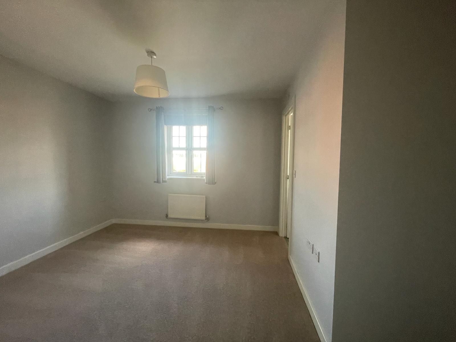 3 bedroom end terraced house Sold in Coventry - Photograph 14.