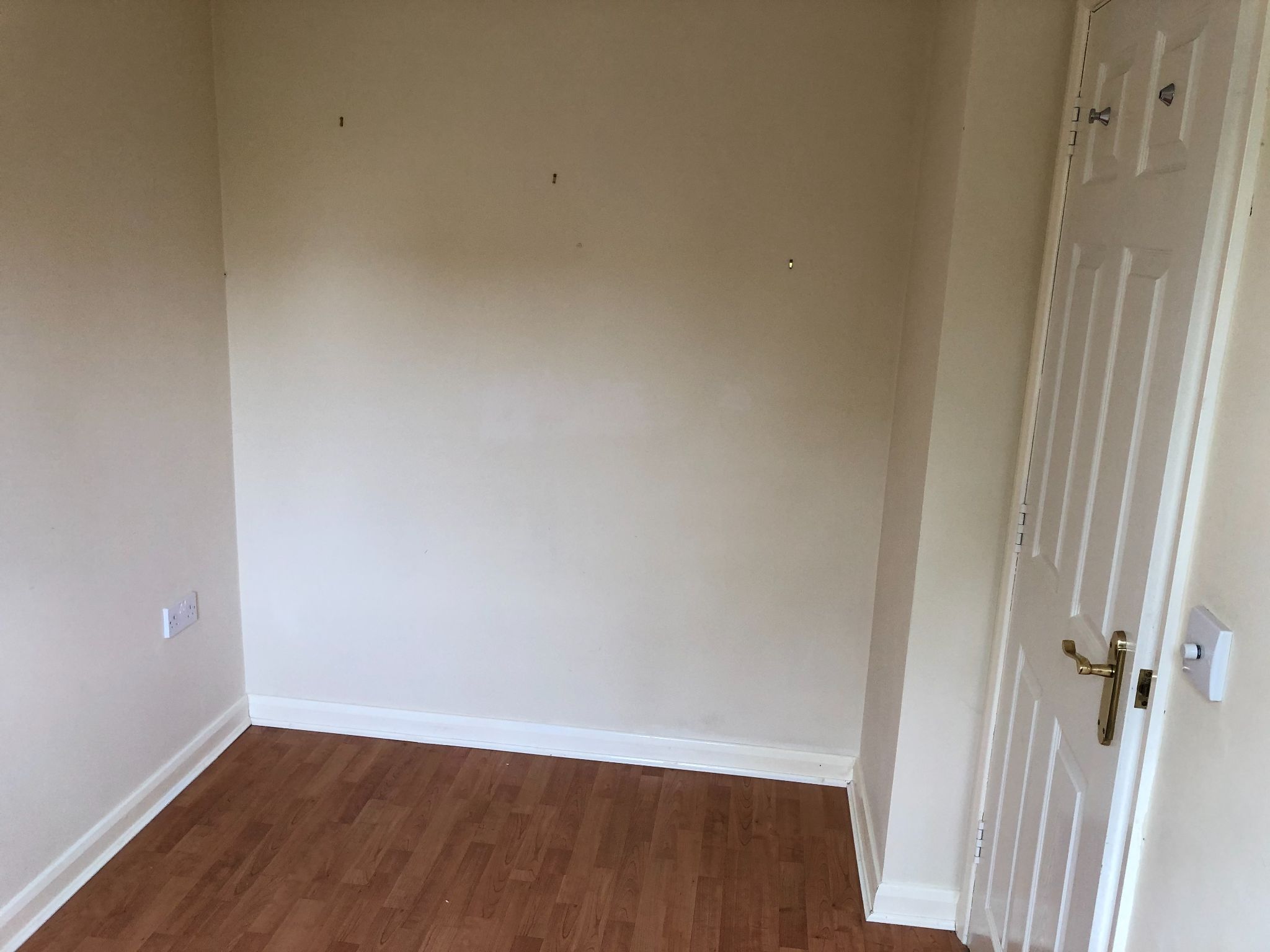 3 bedroom mid terraced house To Let in Rugby - Photograph 7.