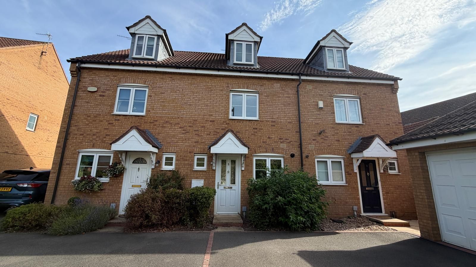 3 bedroom mid terraced house Let Agreed in Rugby - Photograph 1.