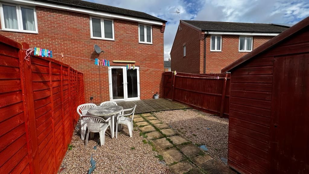 3 bedroom mid terraced house Let in Coventry - Photograph 12.