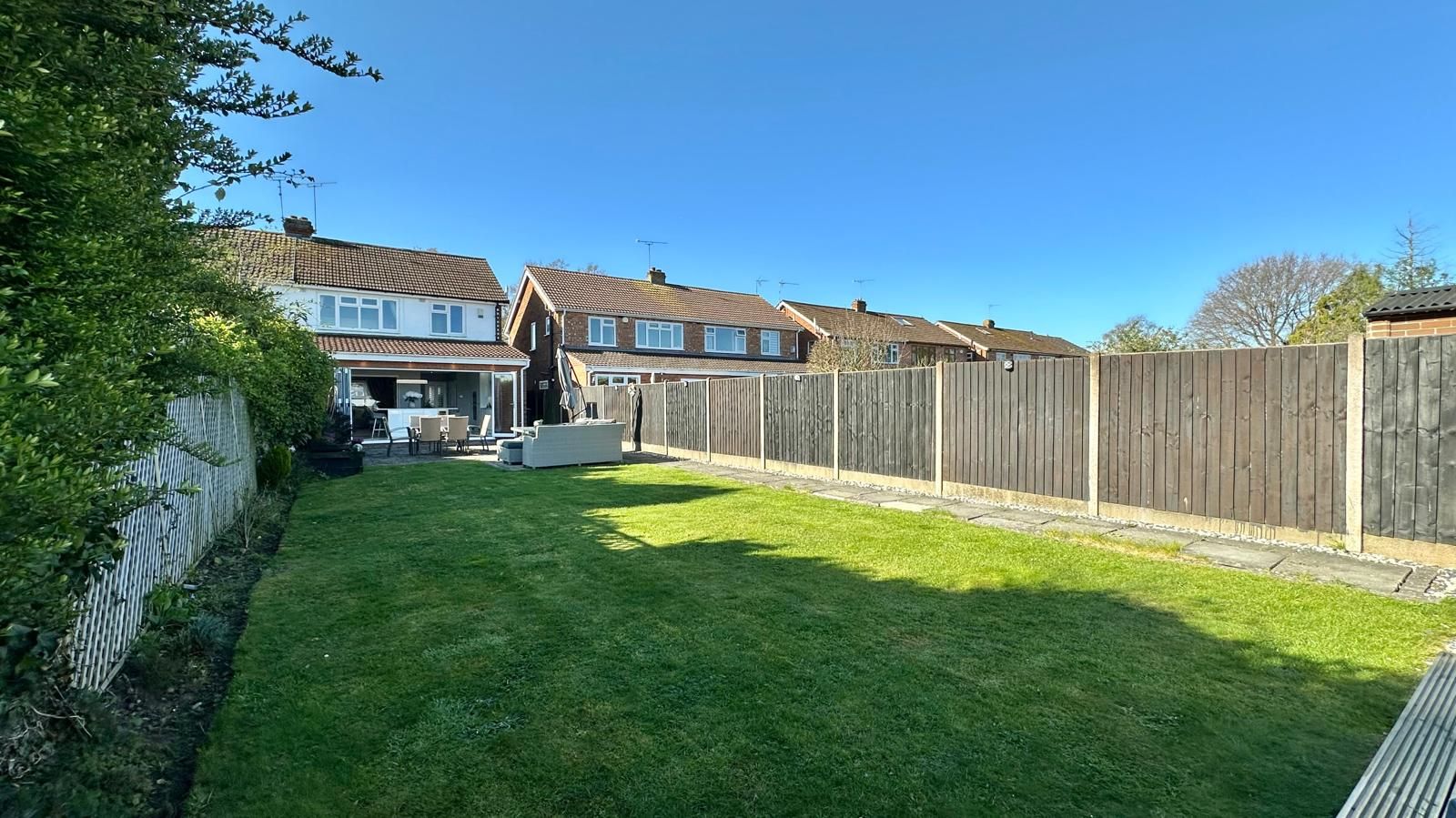 3 bedroom semi-detached house Sold in Coventry - Photograph 13.