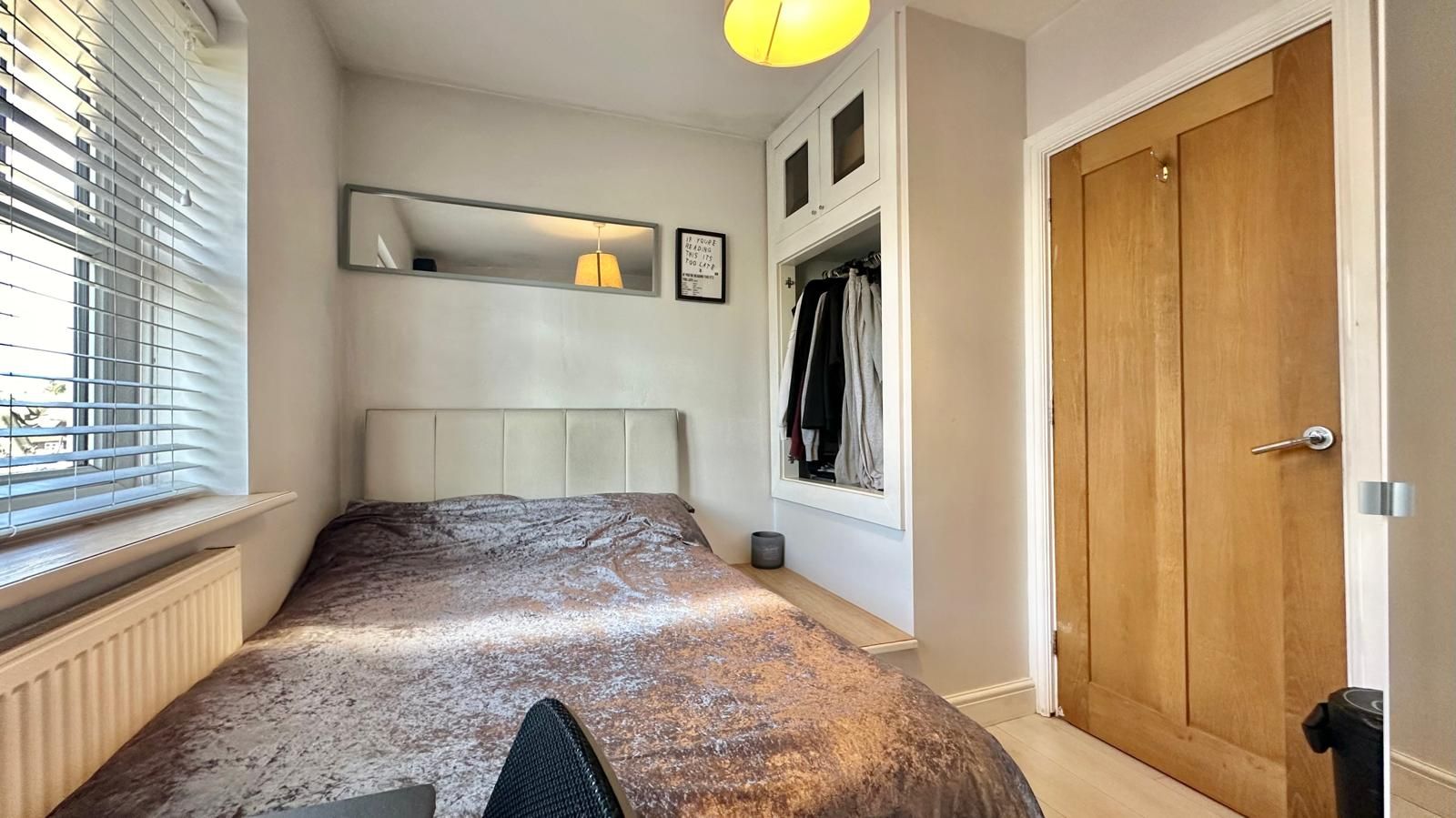 3 bedroom semi-detached house Sold in Coventry - Photograph 6.