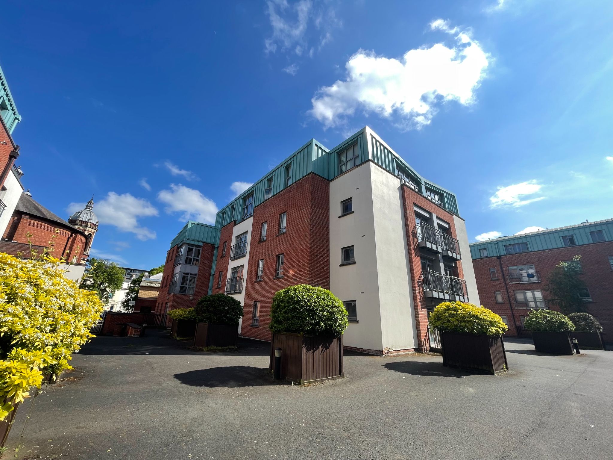 2 bedroom apartment flat/apartment For Sale in Coventry - Photograph 8.