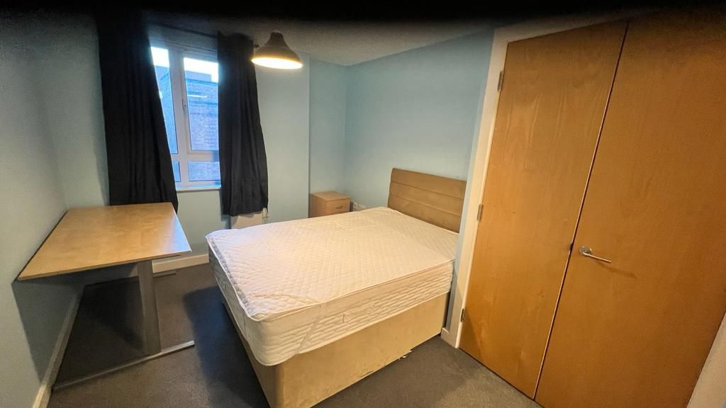 2 bedroom apartment flat/apartment For Sale in Coventry - Photograph 4.