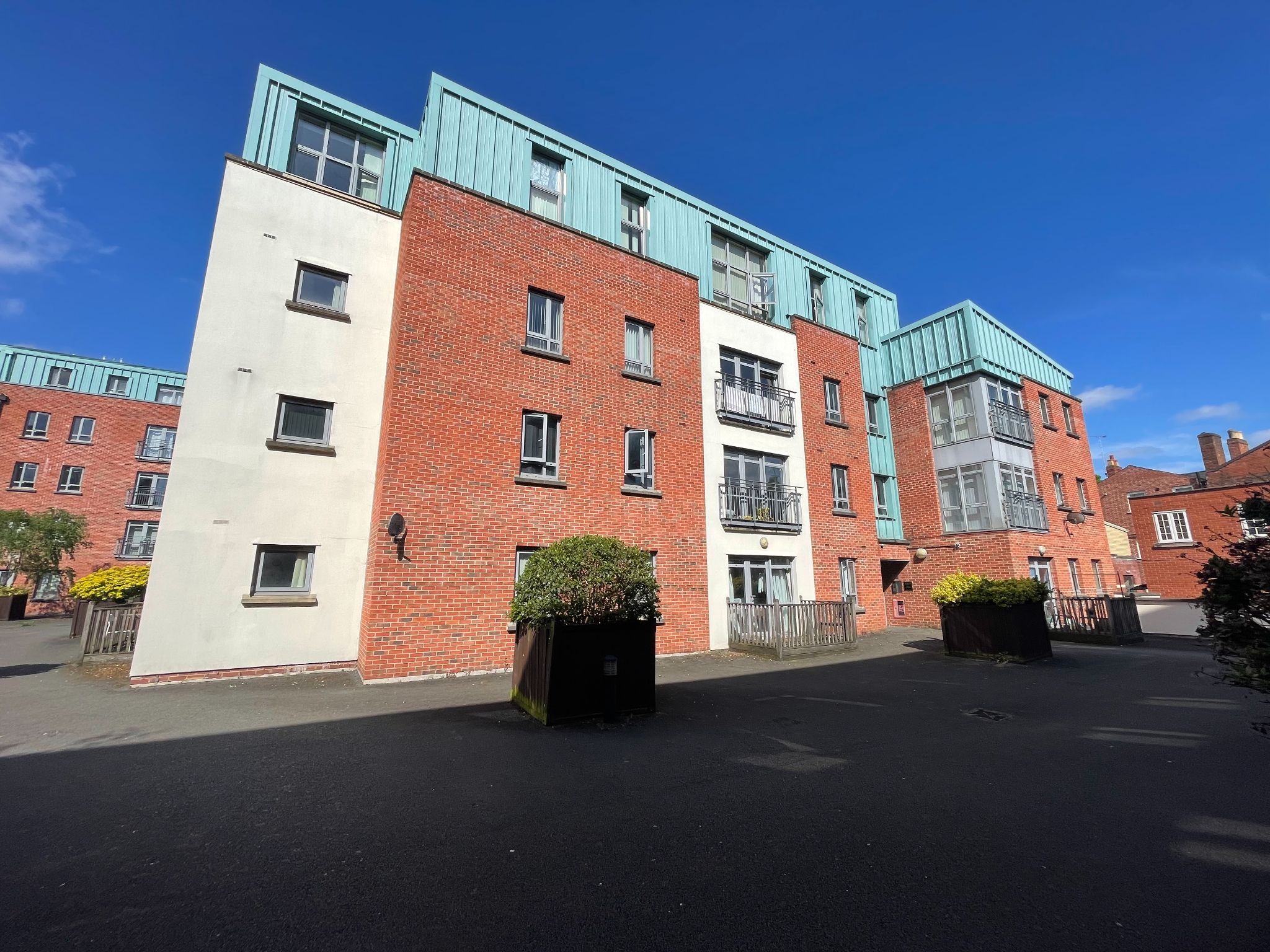 2 bedroom apartment flat/apartment For Sale in Coventry - Photograph 1.