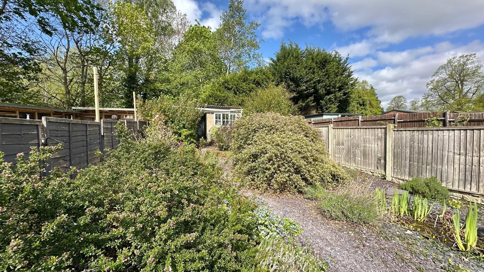 3 bedroom mid terraced house For Sale in Coventry - Photograph 27.