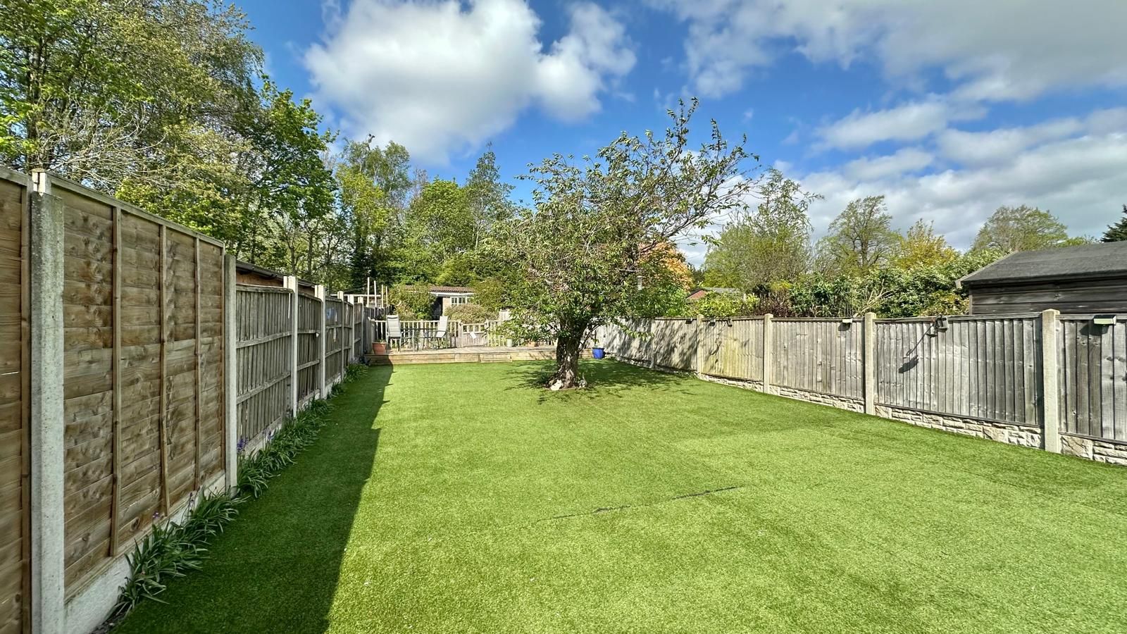 3 bedroom mid terraced house For Sale in Coventry - Photograph 29.