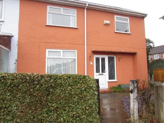 3 Bed End Terraced House To Rent - Front
