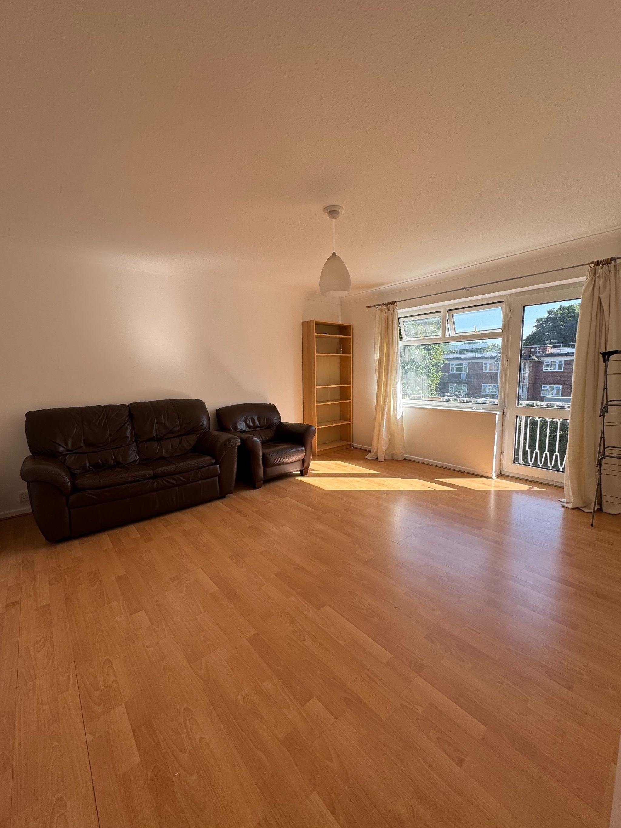 2 Bed Flat Flat/apartment To Rent - Photograph 7