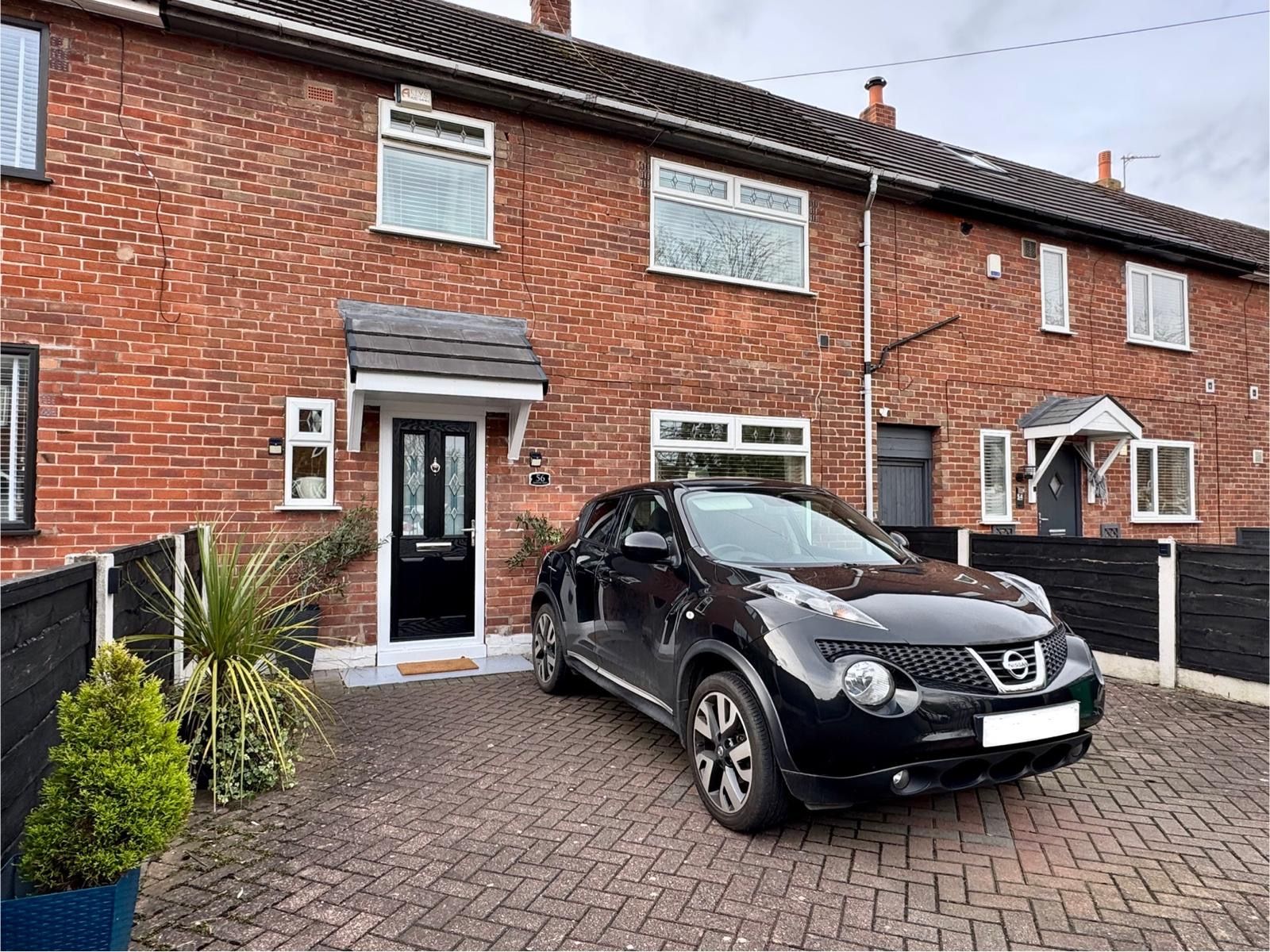 3 Bed Mid Terraced House For Sale - Photograph 1