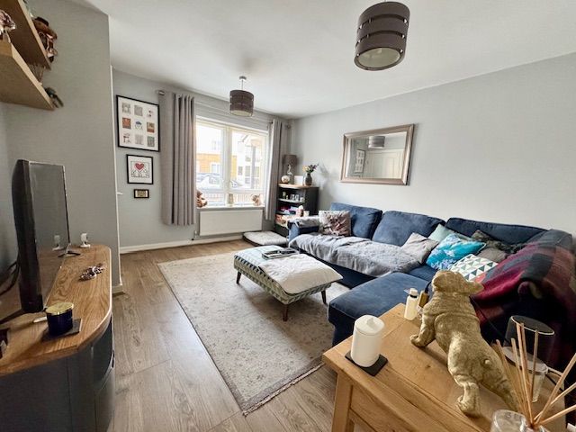 2 Bed Mid Terraced House For Sale - Photograph 19