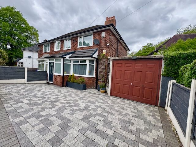 3 Bed Semi-detached House For Sale - Photograph 30
