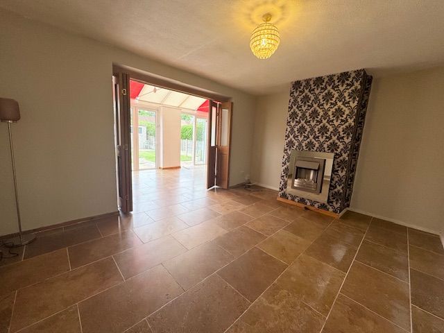 3 Bed Mid Terraced House For Sale - Photograph 13