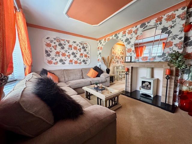 3 Bed Mid Terraced House For Sale - Photograph 4